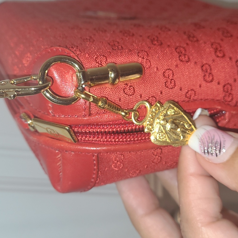 GUCCI RED MICRO GG MONOGRAM CROSSBODY BAG - Picture 4 of 16